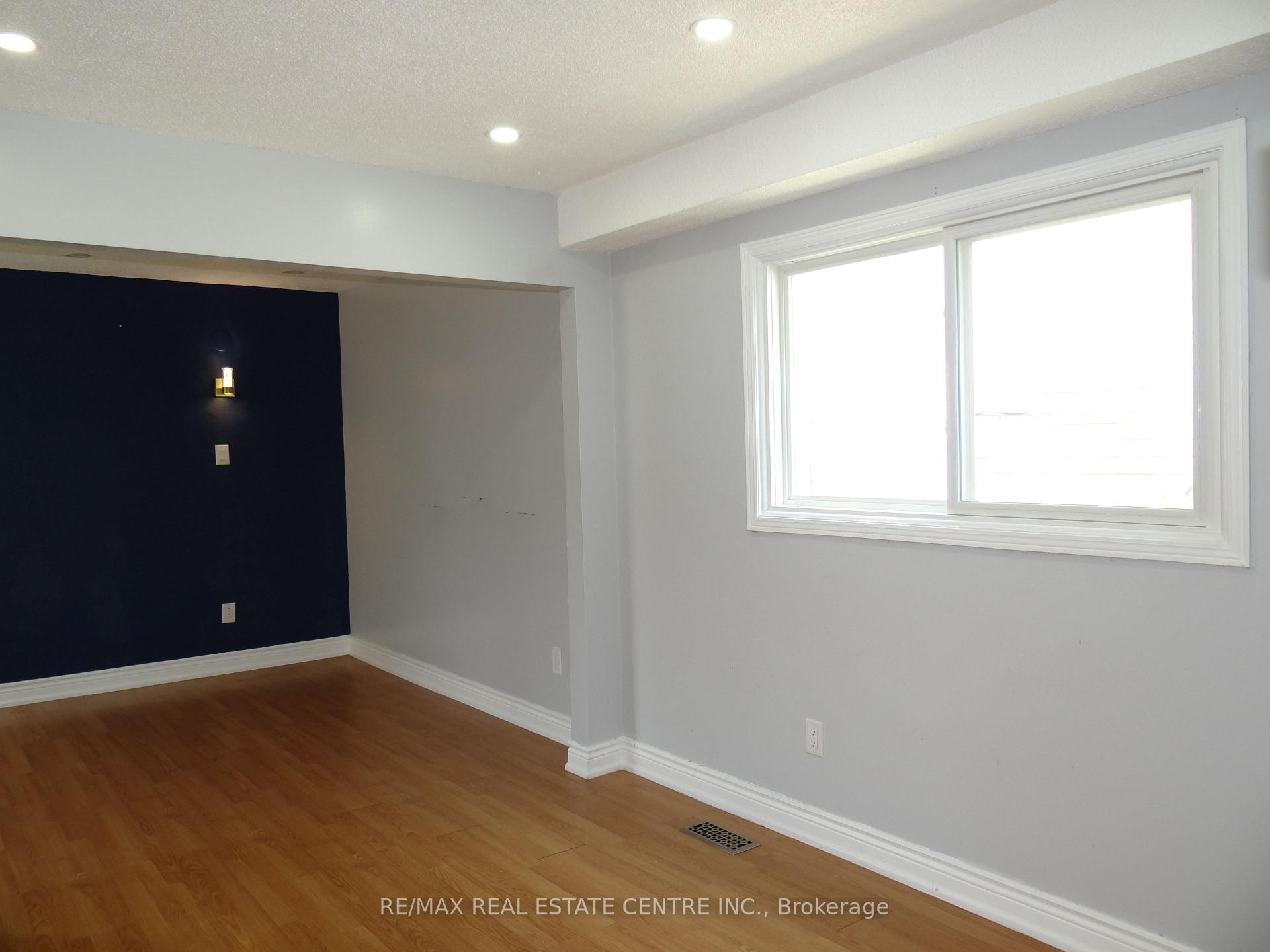 Photo 7 of 57 Meadowlark Drive, Brampton, Fletcher's Creek South — HOMEH