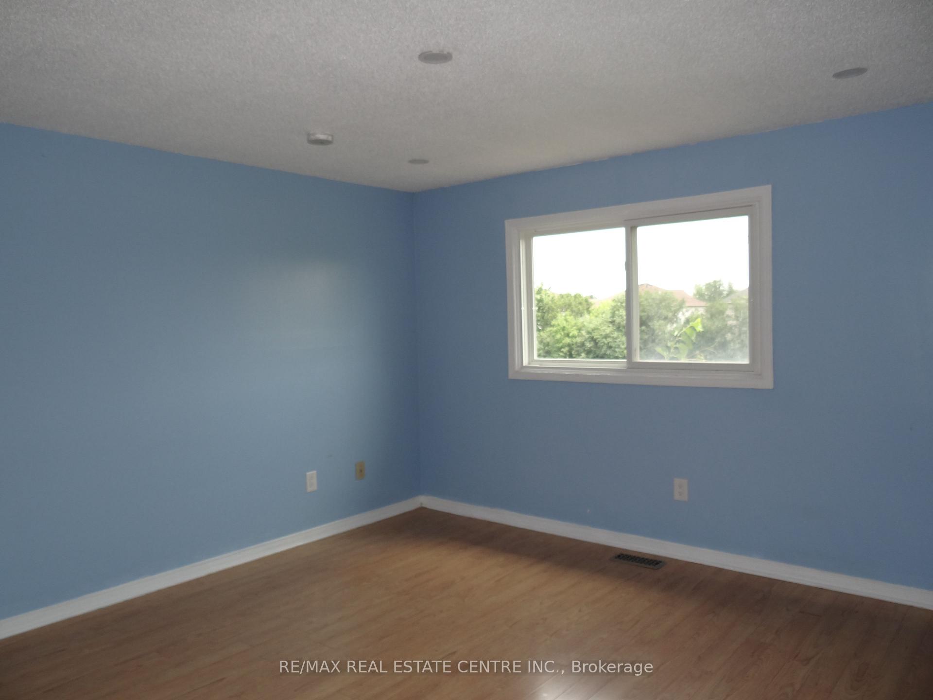 Photo 10 of 57 Meadowlark Drive, Brampton, Fletcher's Creek South — HOMEH