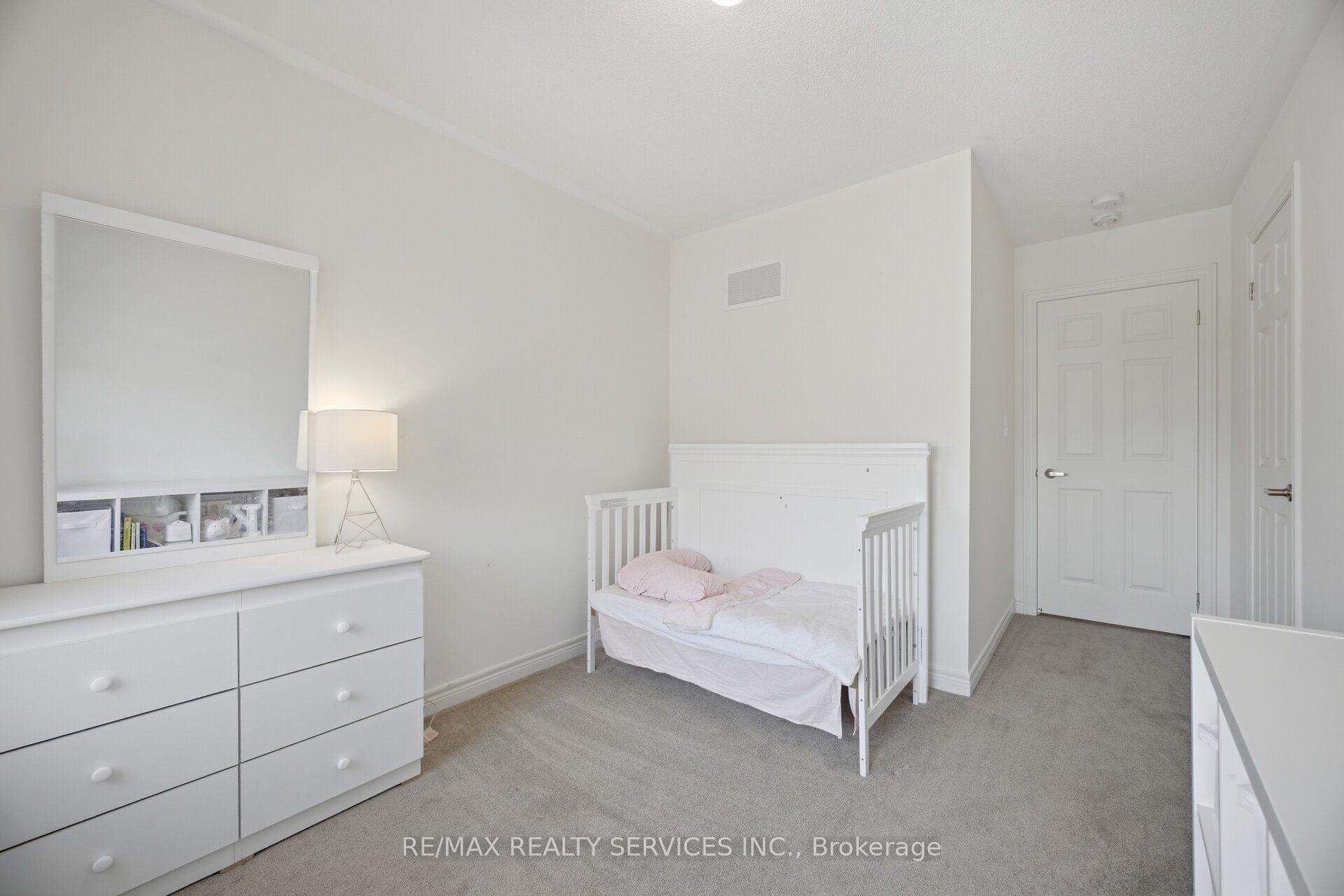 Photo 30 of 1221 Jim Brewster Circle, Oshawa, Eastdale — HOMEH