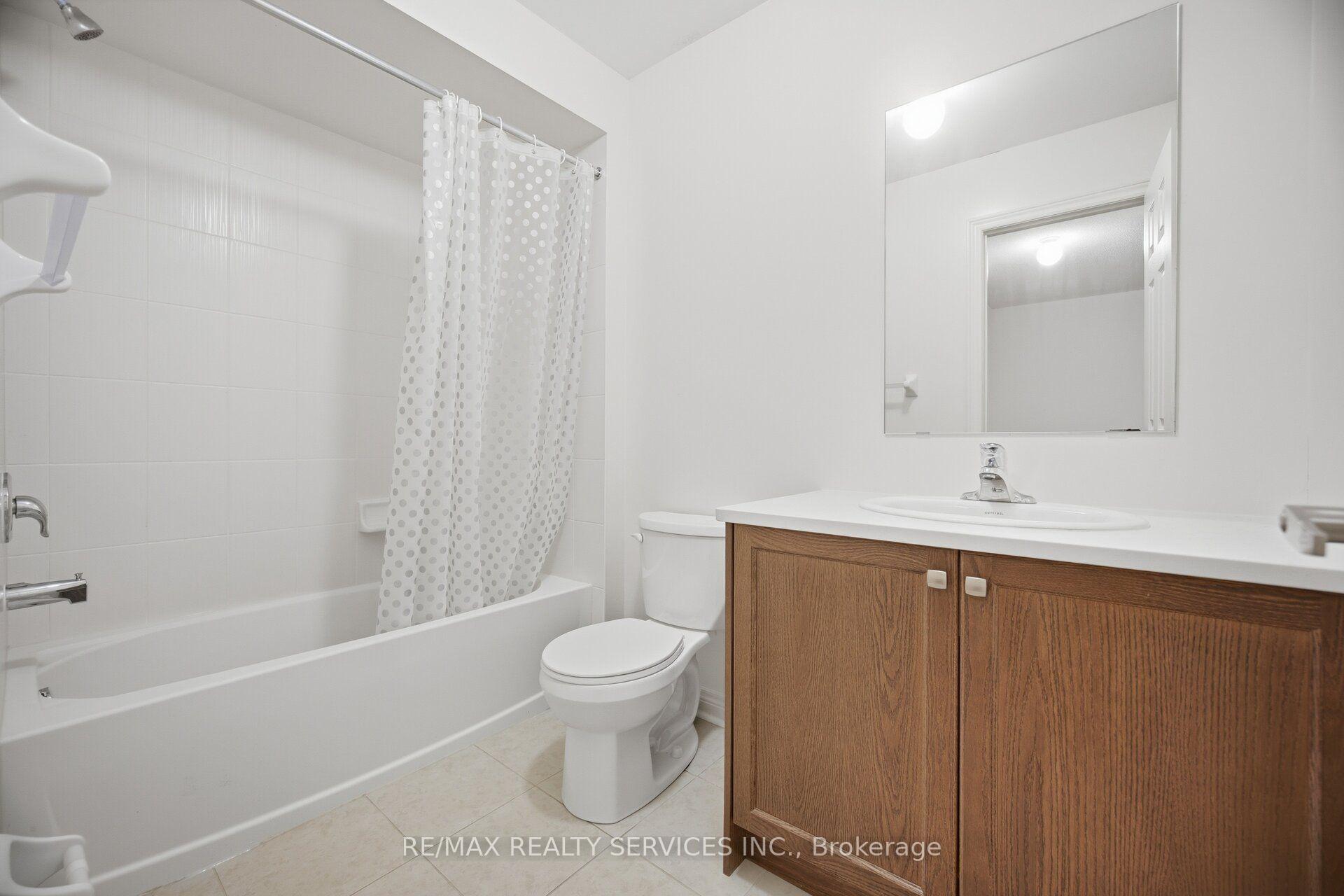 Photo 31 of 1221 Jim Brewster Circle, Oshawa, Eastdale — HOMEH