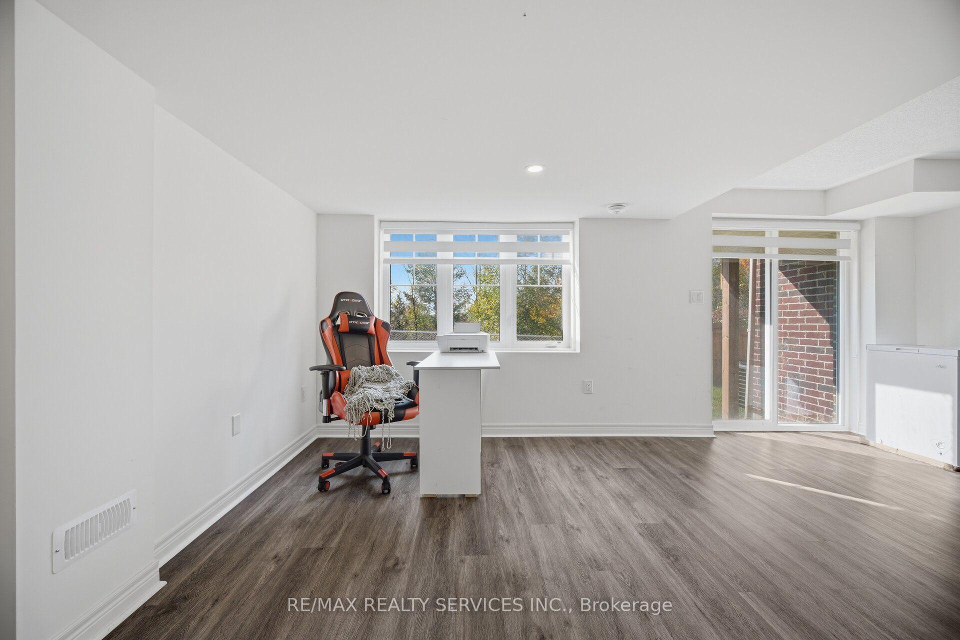 Photo 37 of 1221 Jim Brewster Circle, Oshawa, Eastdale — HOMEH