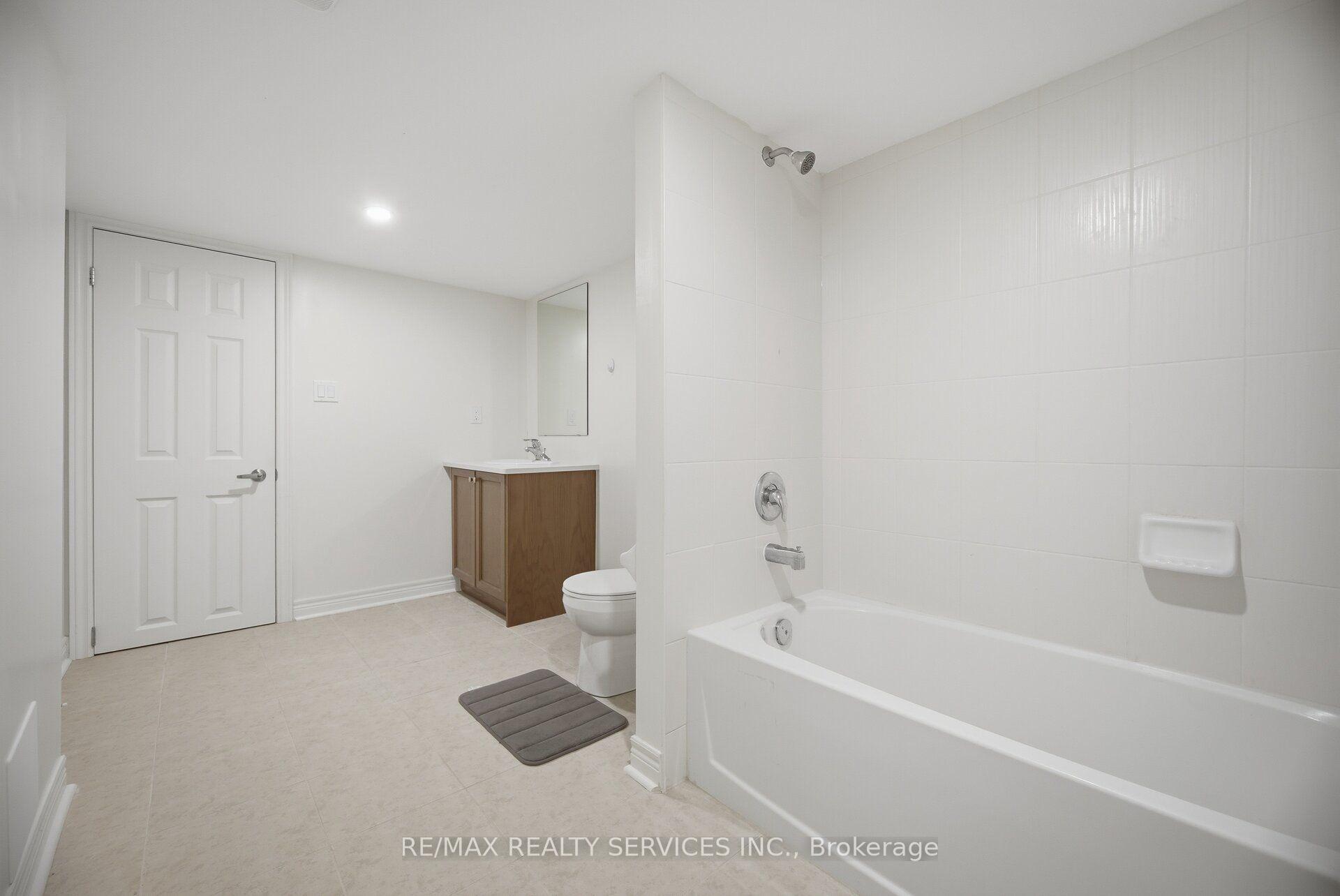 Photo 41 of 1221 Jim Brewster Circle, Oshawa, Eastdale — HOMEH