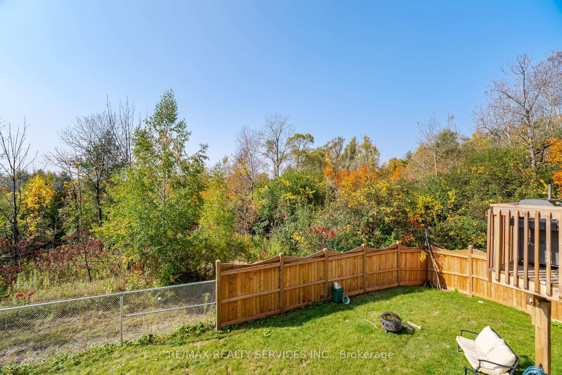 Photo 43 of 1221 Jim Brewster Circle, Oshawa, Eastdale — HOMEH