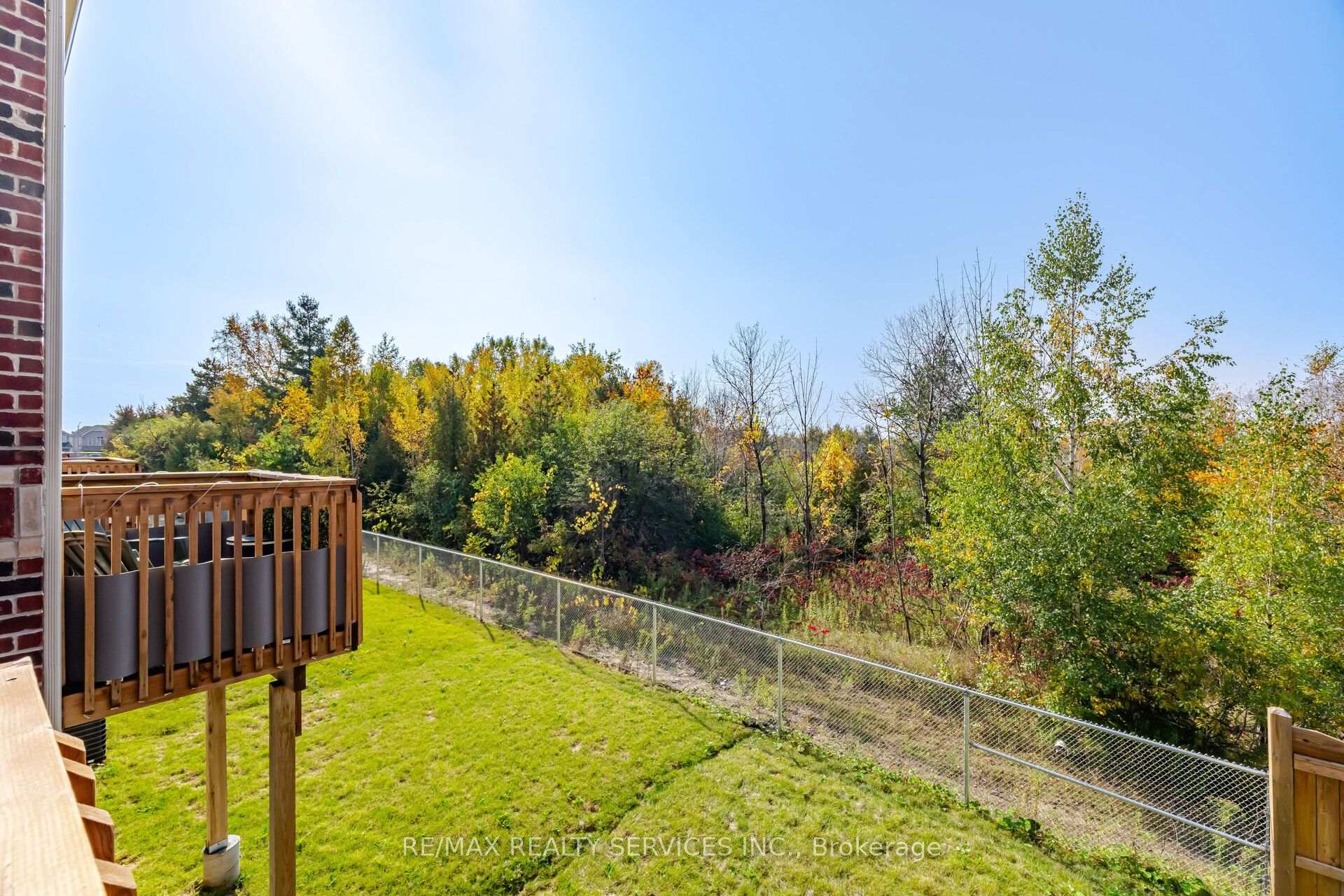 Photo 44 of 1221 Jim Brewster Circle, Oshawa, Eastdale — HOMEH