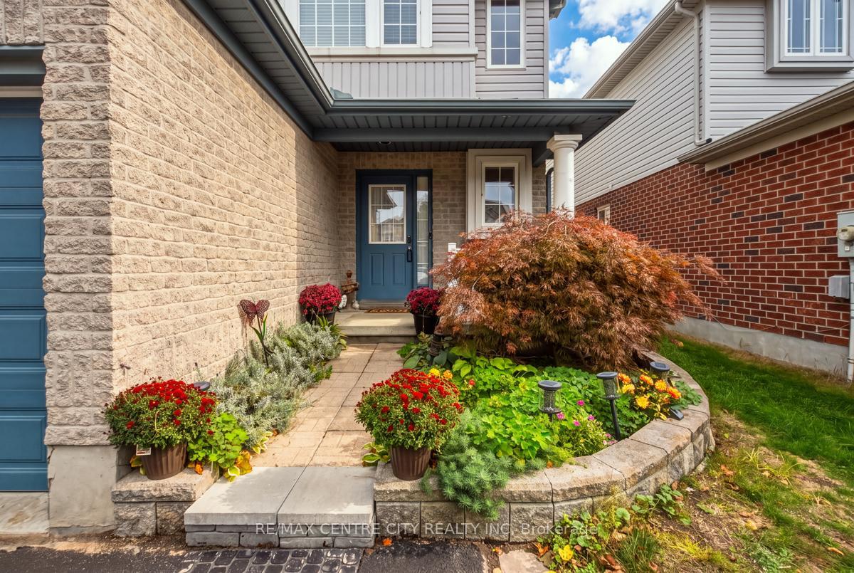 Photo 3 of 847 Whetherfield Street, London, North M — HOMEH