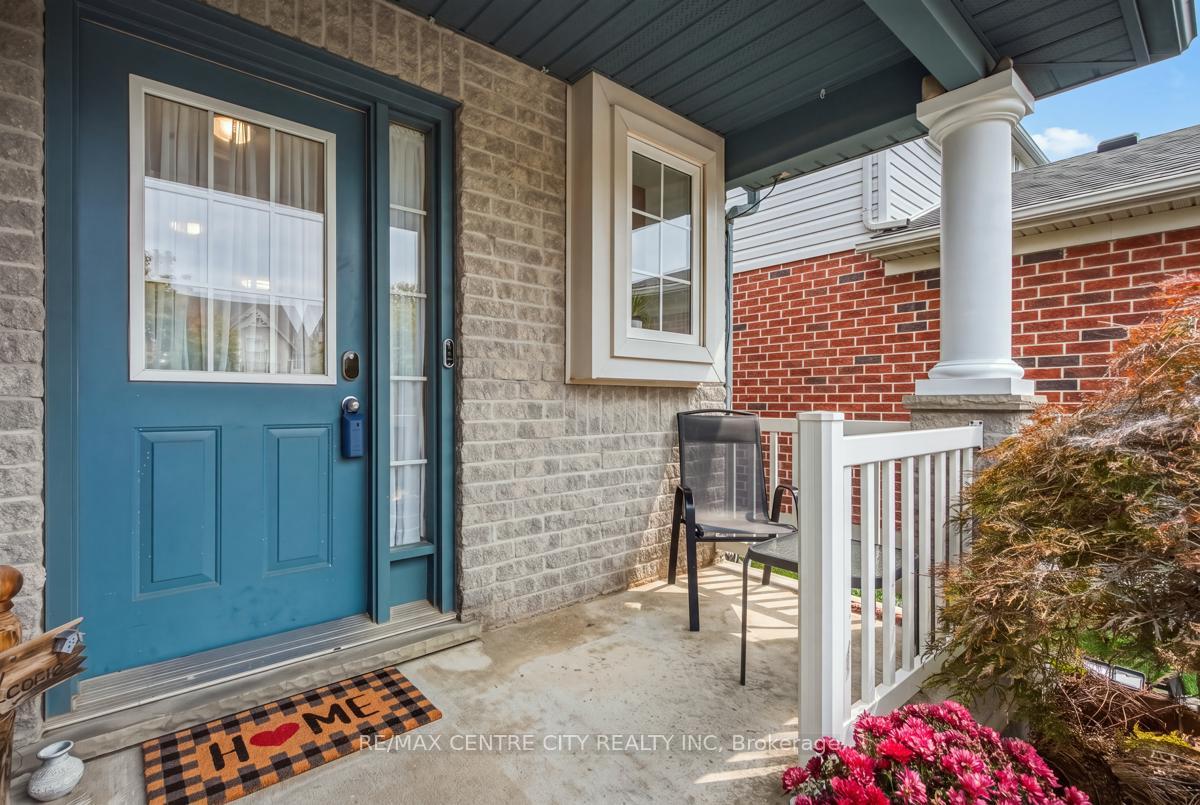 Photo 4 of 847 Whetherfield Street, London, North M — HOMEH