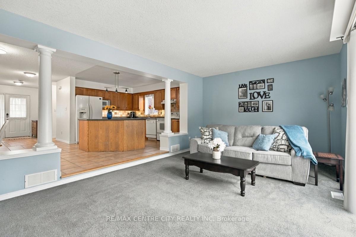 Photo 12 of 847 Whetherfield Street, London, North M — HOMEH