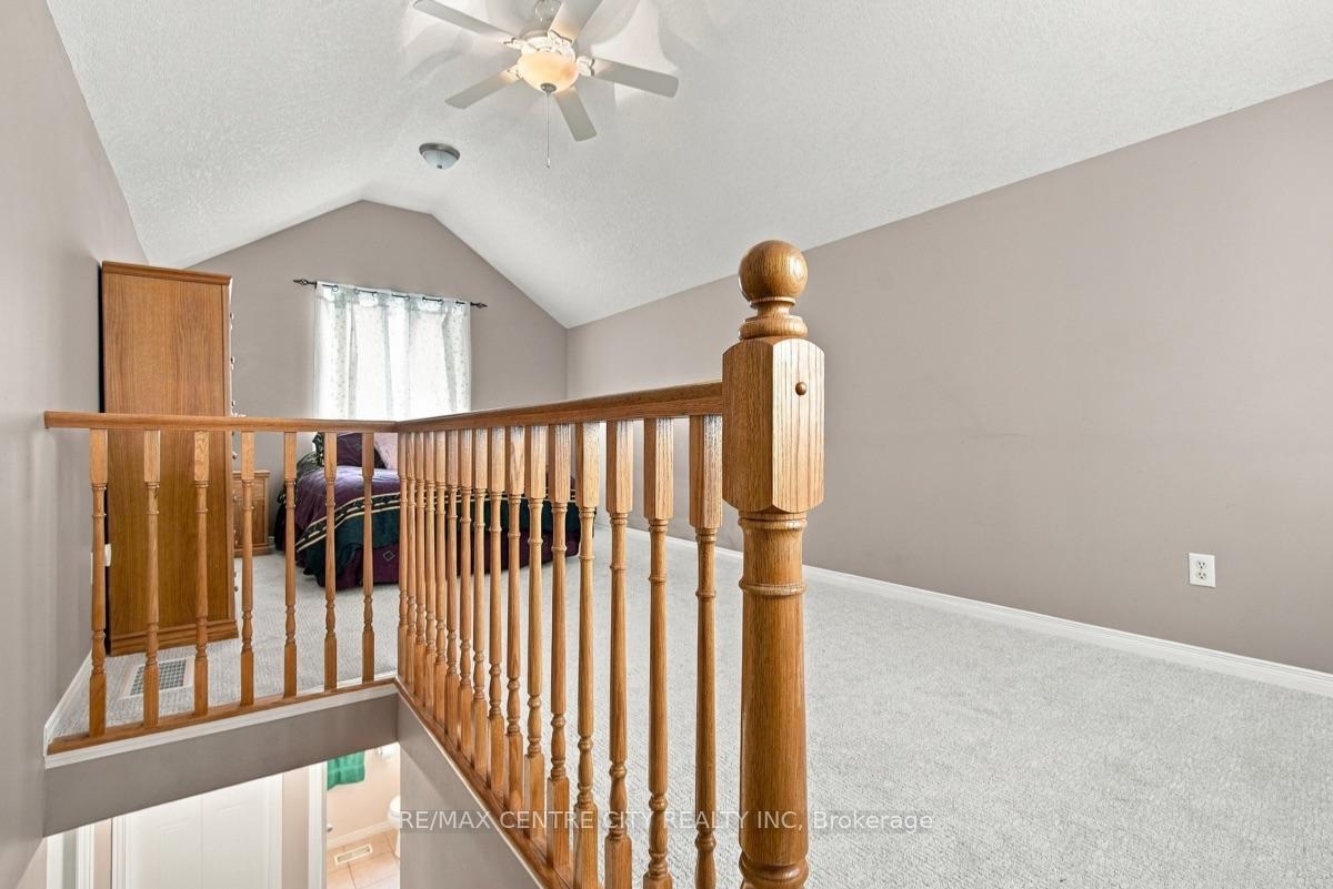 Photo 30 of 847 Whetherfield Street, London, North M — HOMEH