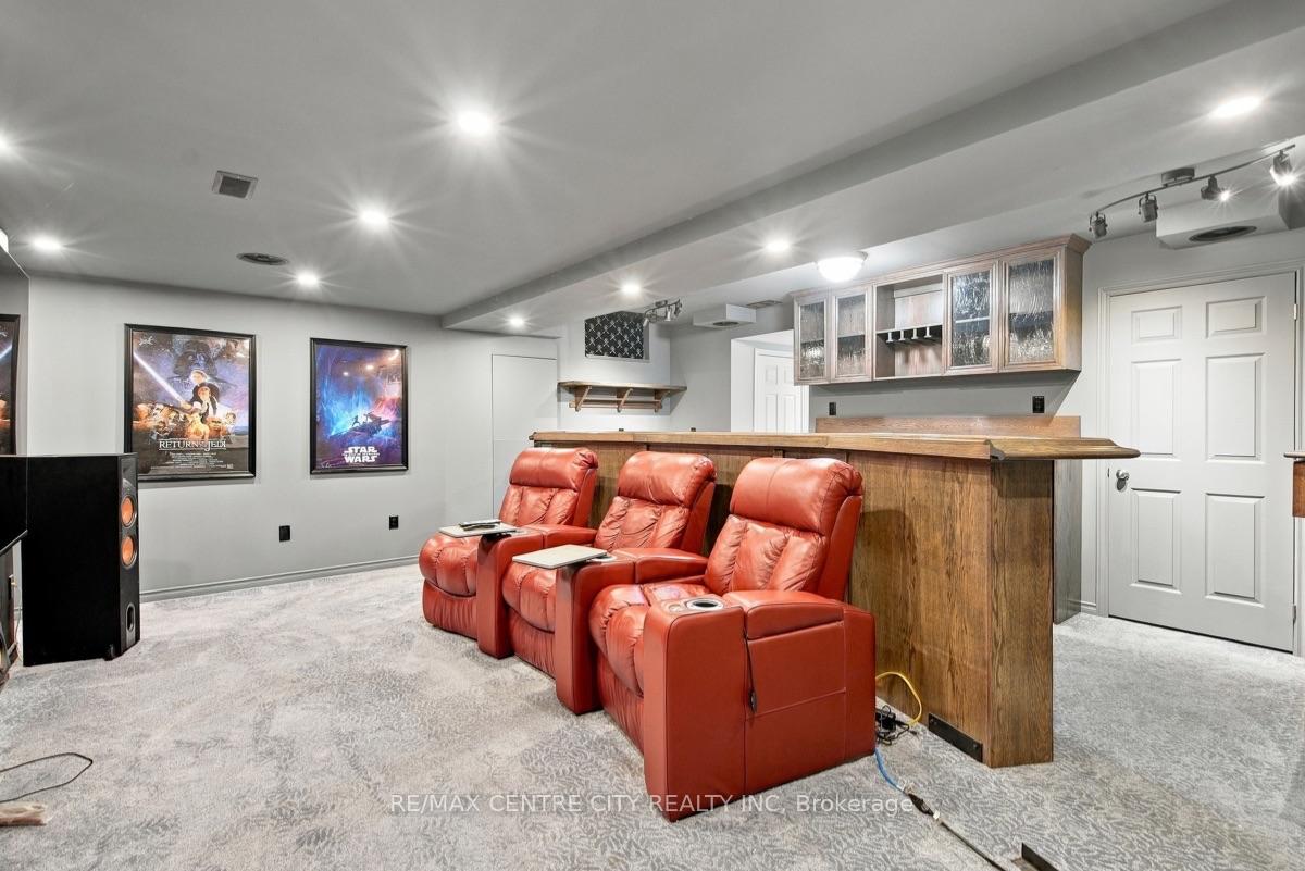 Photo 32 of 847 Whetherfield Street, London, North M — HOMEH