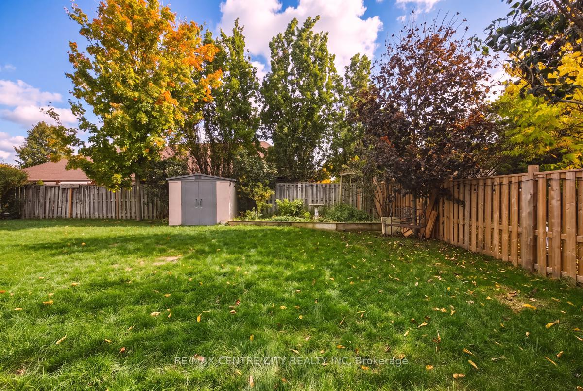 Photo 40 of 847 Whetherfield Street, London, North M — HOMEH