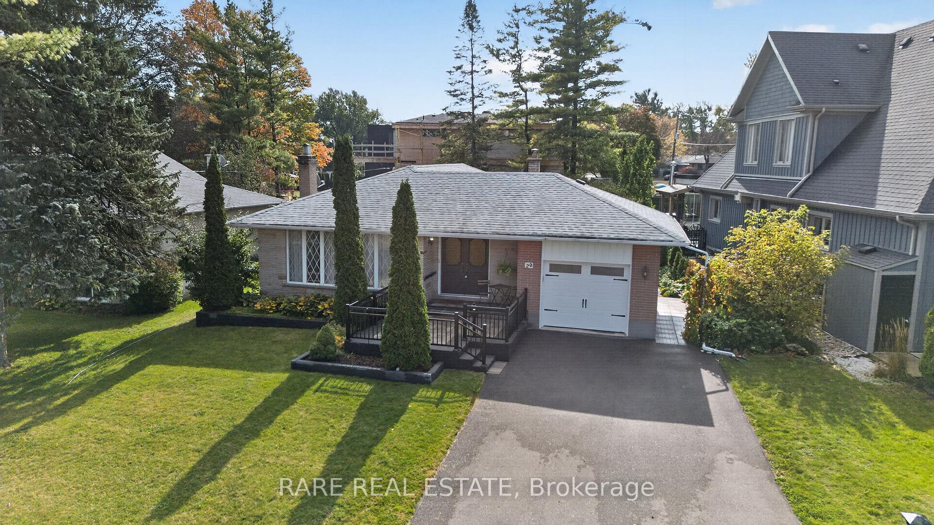 Photo 1 of 29 Malaren Road, Vaughan, Maple — HOMEH
