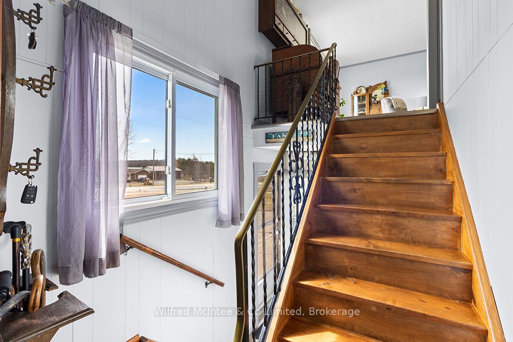 Photo 18 of 401395 Grey Rd 4, West Grey — HOMEH