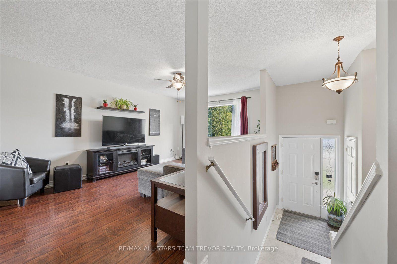 Photo 6 of 16 Evelyn Avenue, Georgina, Keswick North — HOMEH