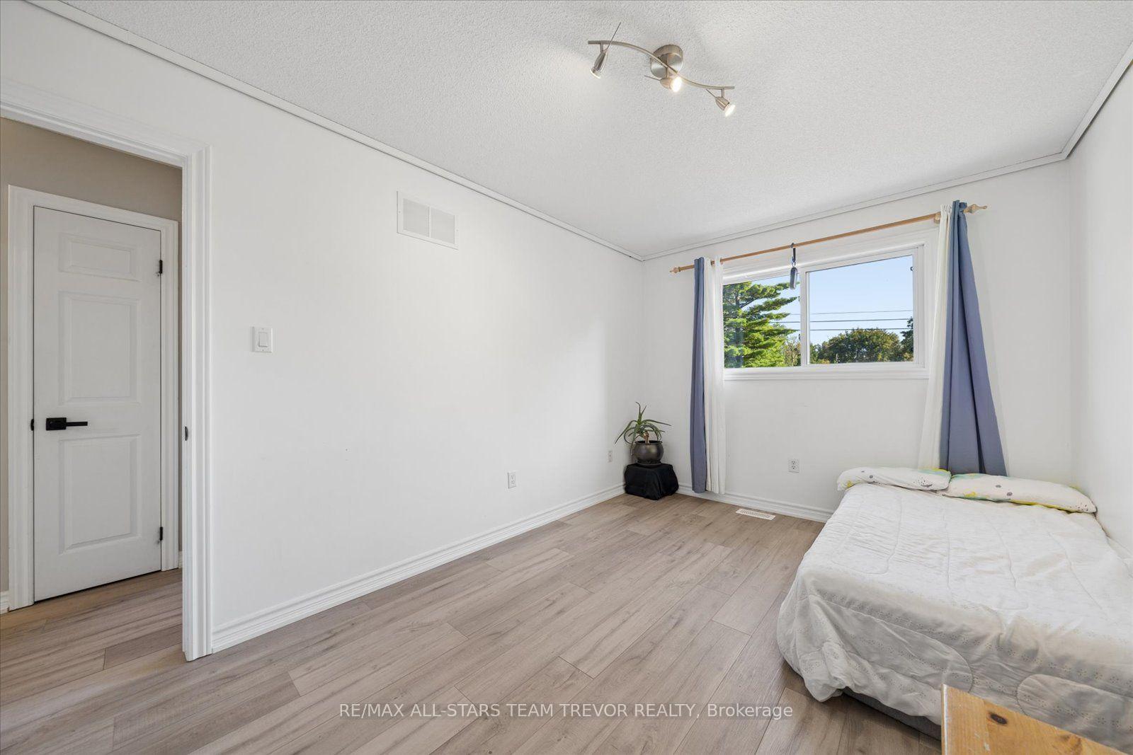 Photo 27 of 16 Evelyn Avenue, Georgina, Keswick North — HOMEH