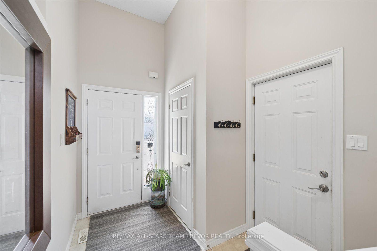 Photo 29 of 16 Evelyn Avenue, Georgina, Keswick North — HOMEH