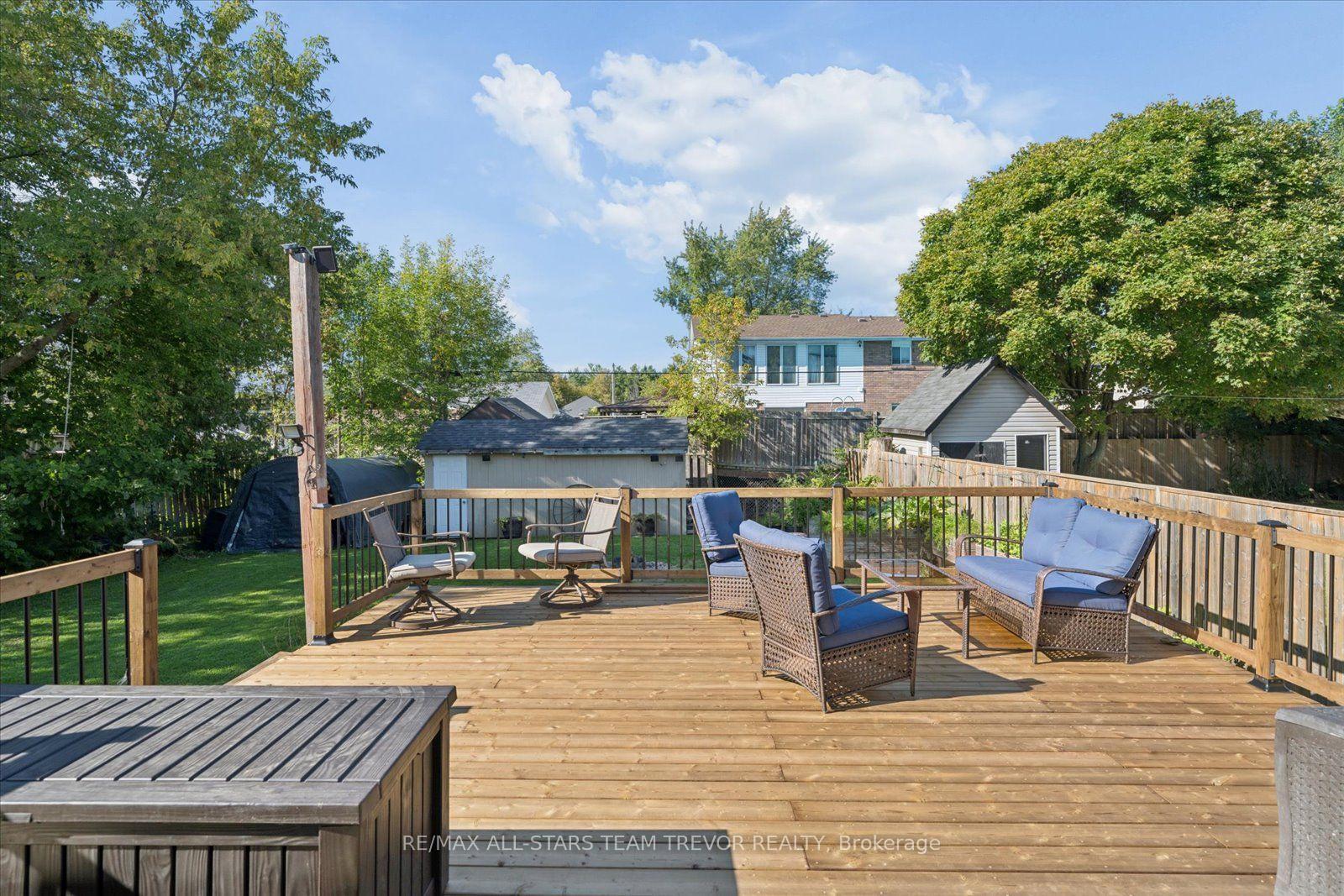 Photo 41 of 16 Evelyn Avenue, Georgina, Keswick North — HOMEH