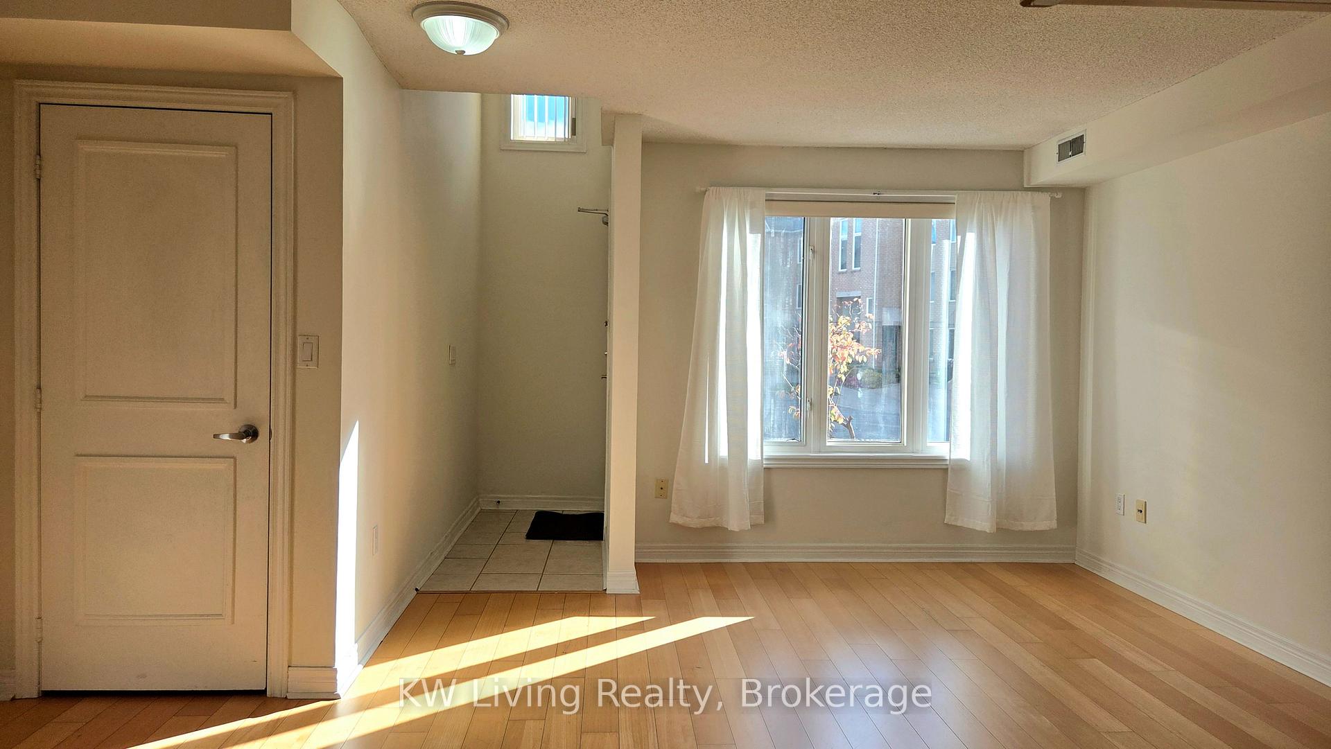 Photo 6 of Unit 101, 80 Aerodrome Crescent, Toronto, Leaside — HOMEH