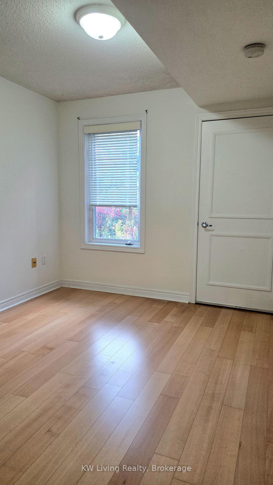 Photo 12 of Unit 101, 80 Aerodrome Crescent, Toronto, Leaside — HOMEH