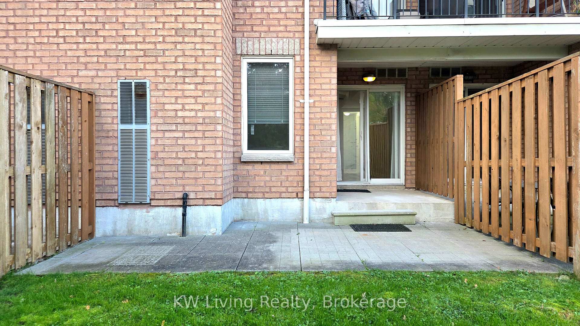 Photo 17 of Unit 101, 80 Aerodrome Crescent, Toronto, Leaside — HOMEH