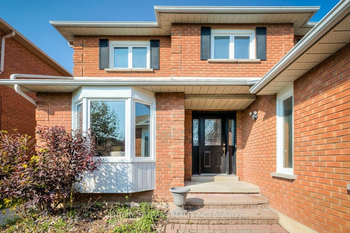 Photo 4 of 20 Millstone Crescent, Whitby, Pringle Creek — HOMEH