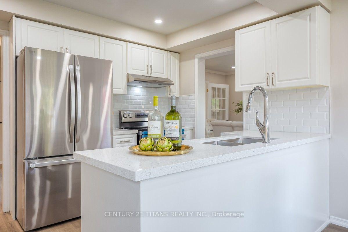 Photo 12 of 20 Millstone Crescent, Whitby, Pringle Creek — HOMEH