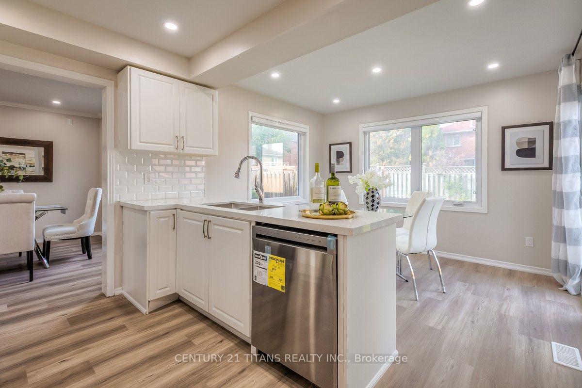 Photo 15 of 20 Millstone Crescent, Whitby, Pringle Creek — HOMEH