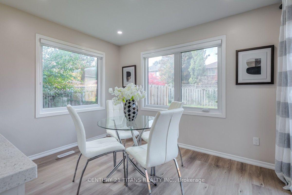 Photo 16 of 20 Millstone Crescent, Whitby, Pringle Creek — HOMEH