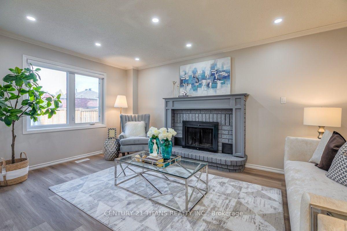 Photo 18 of 20 Millstone Crescent, Whitby, Pringle Creek — HOMEH