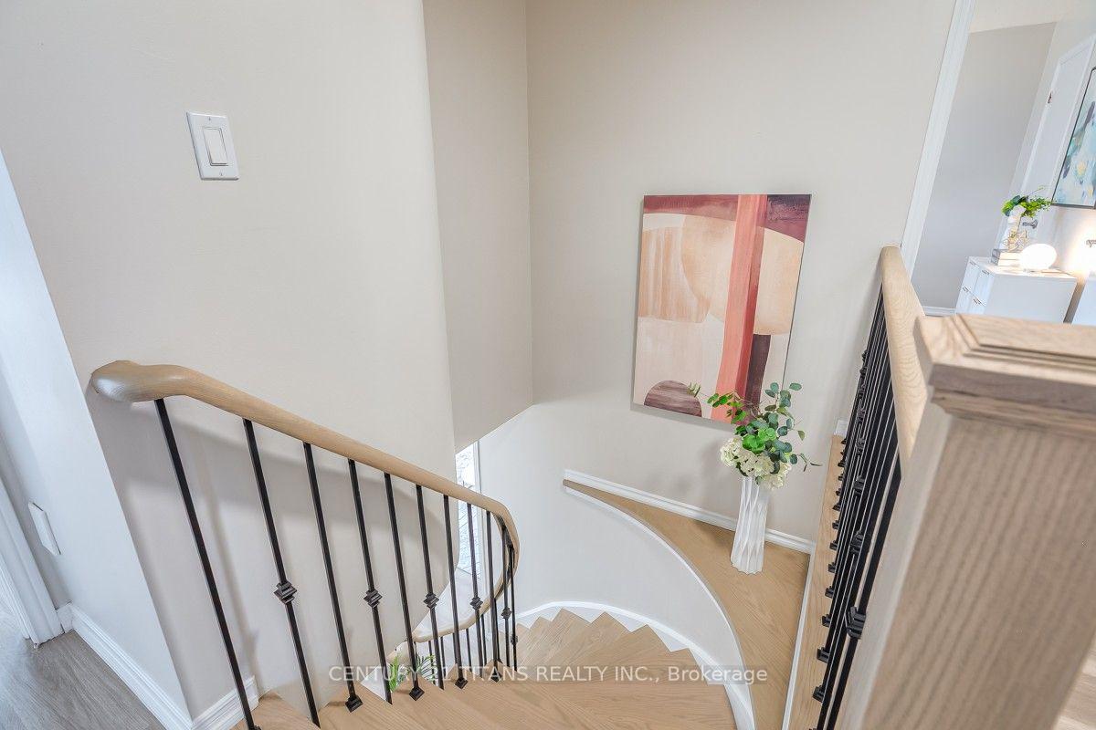 Photo 21 of 20 Millstone Crescent, Whitby, Pringle Creek — HOMEH
