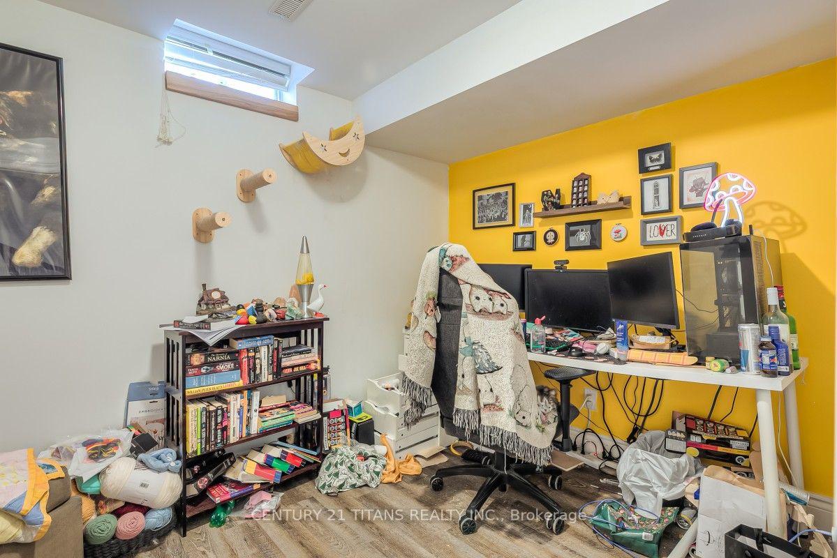 Photo 35 of 20 Millstone Crescent, Whitby, Pringle Creek — HOMEH