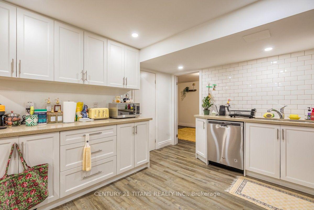 Photo 39 of 20 Millstone Crescent, Whitby, Pringle Creek — HOMEH