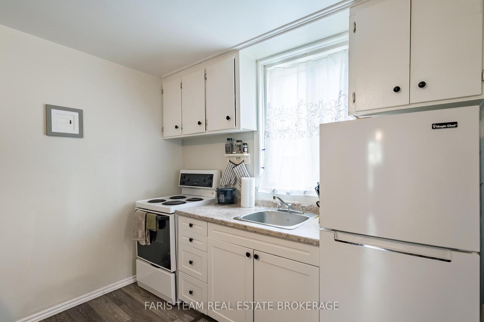 Photo 21 of 116 Albert Street S, Orillia — HOMEH
