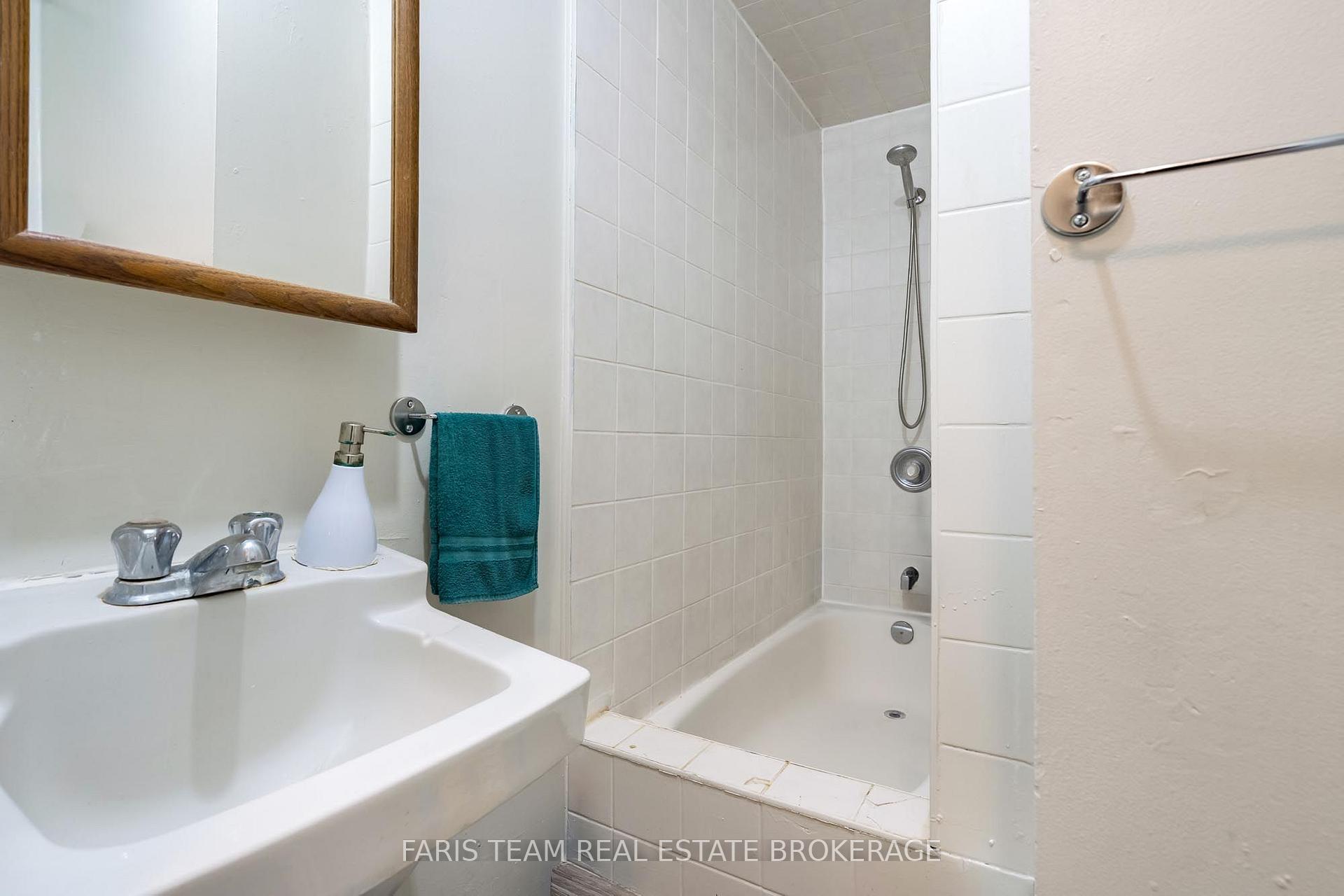 Photo 27 of 116 Albert Street S, Orillia — HOMEH