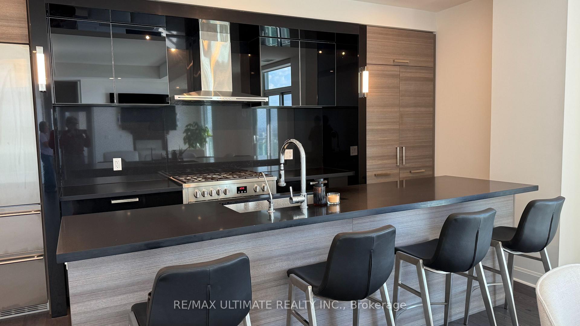 Photo 9 of Unit 3901, 33 Shore Breeze Drive, Etobicoke, Mimico — HOMEH