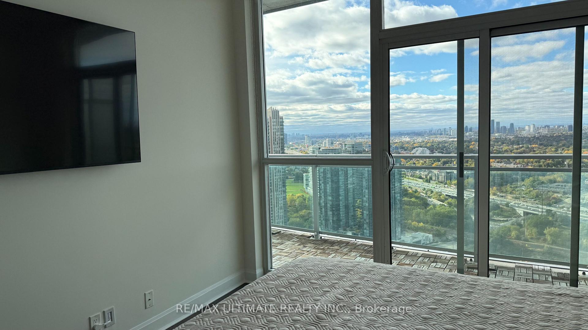Photo 23 of Unit 3901, 33 Shore Breeze Drive, Etobicoke, Mimico — HOMEH