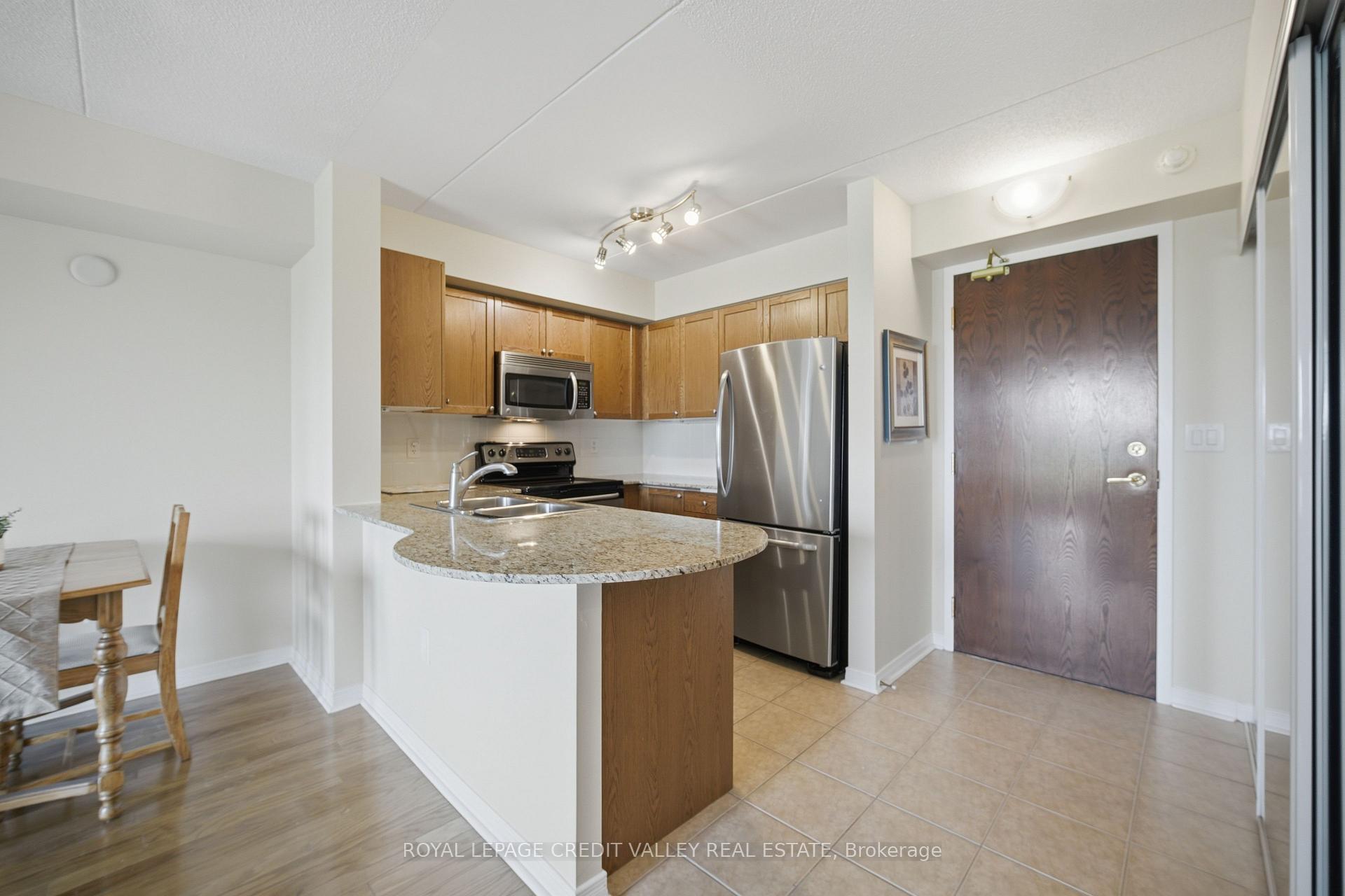 Photo 12 of Unit 204, 55 Via Rosedale, Brampton, Sandringham-Wellington — HOMEH