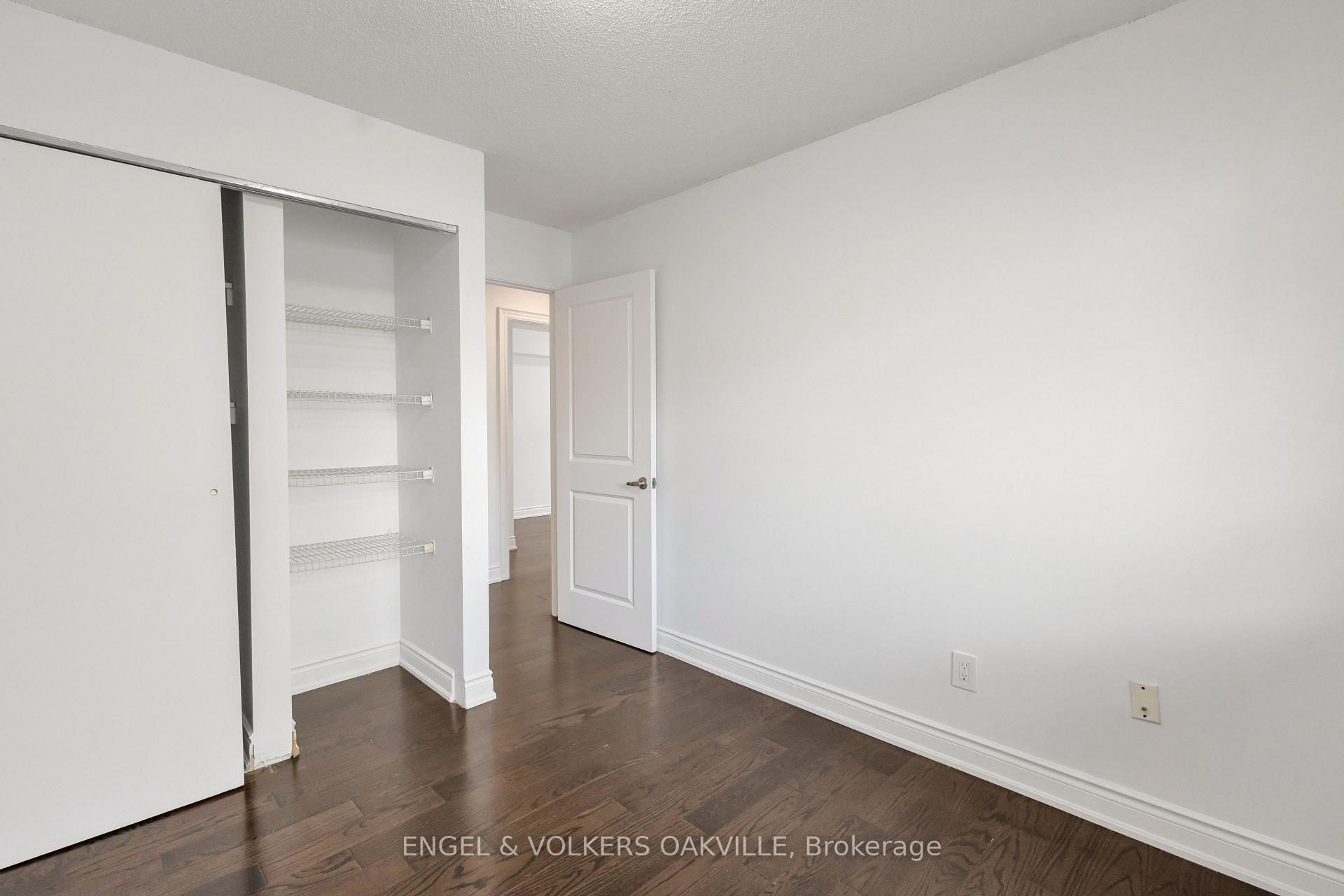 Photo 15 of Unit 712, 1450 Glen Abbey Gate, Oakville, Glen Abbey — HOMEH