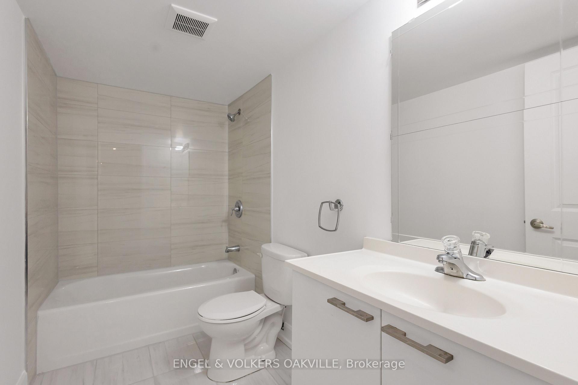 Photo 19 of Unit 712, 1450 Glen Abbey Gate, Oakville, Glen Abbey — HOMEH
