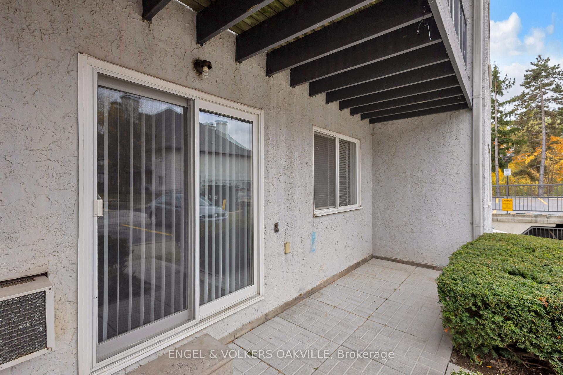 Photo 22 of Unit 712, 1450 Glen Abbey Gate, Oakville, Glen Abbey — HOMEH