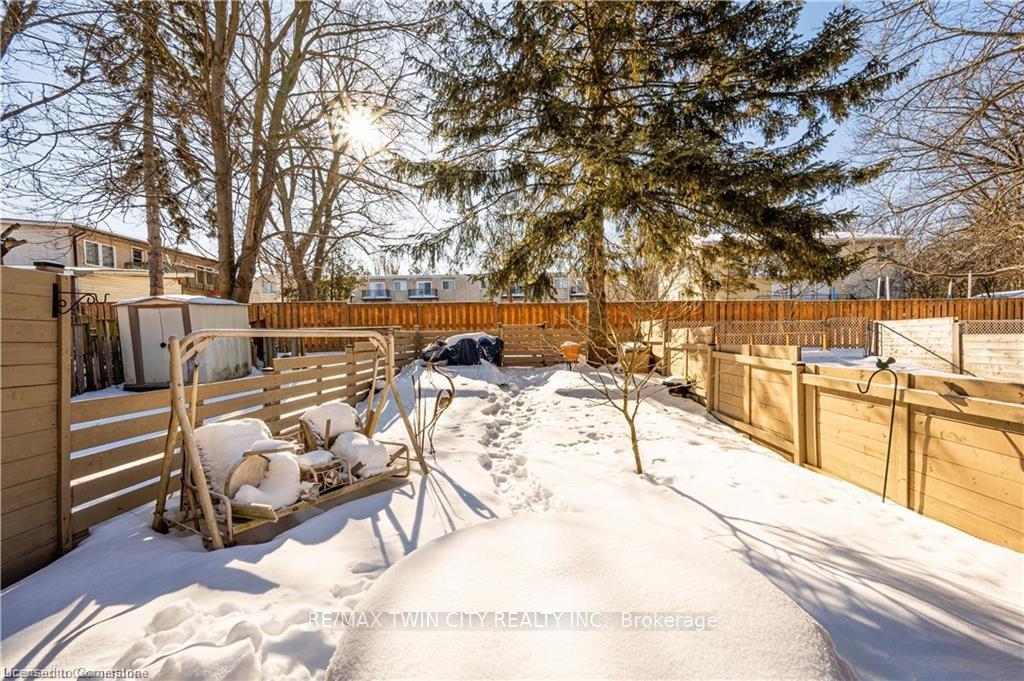 Photo 14 of 15 Greenbrook Drive, Kitchener — HOMEH