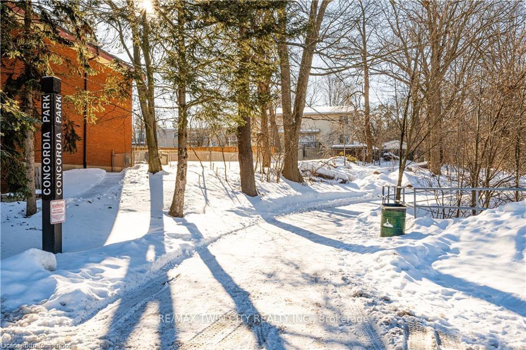Photo 16 of 15 Greenbrook Drive, Kitchener — HOMEH