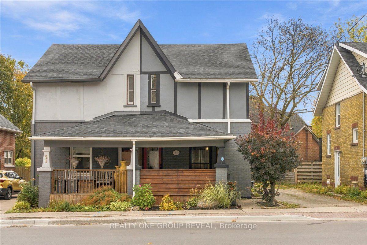 Photo 2 of 27 Ross Street, Barrie, City Centre — HOMEH