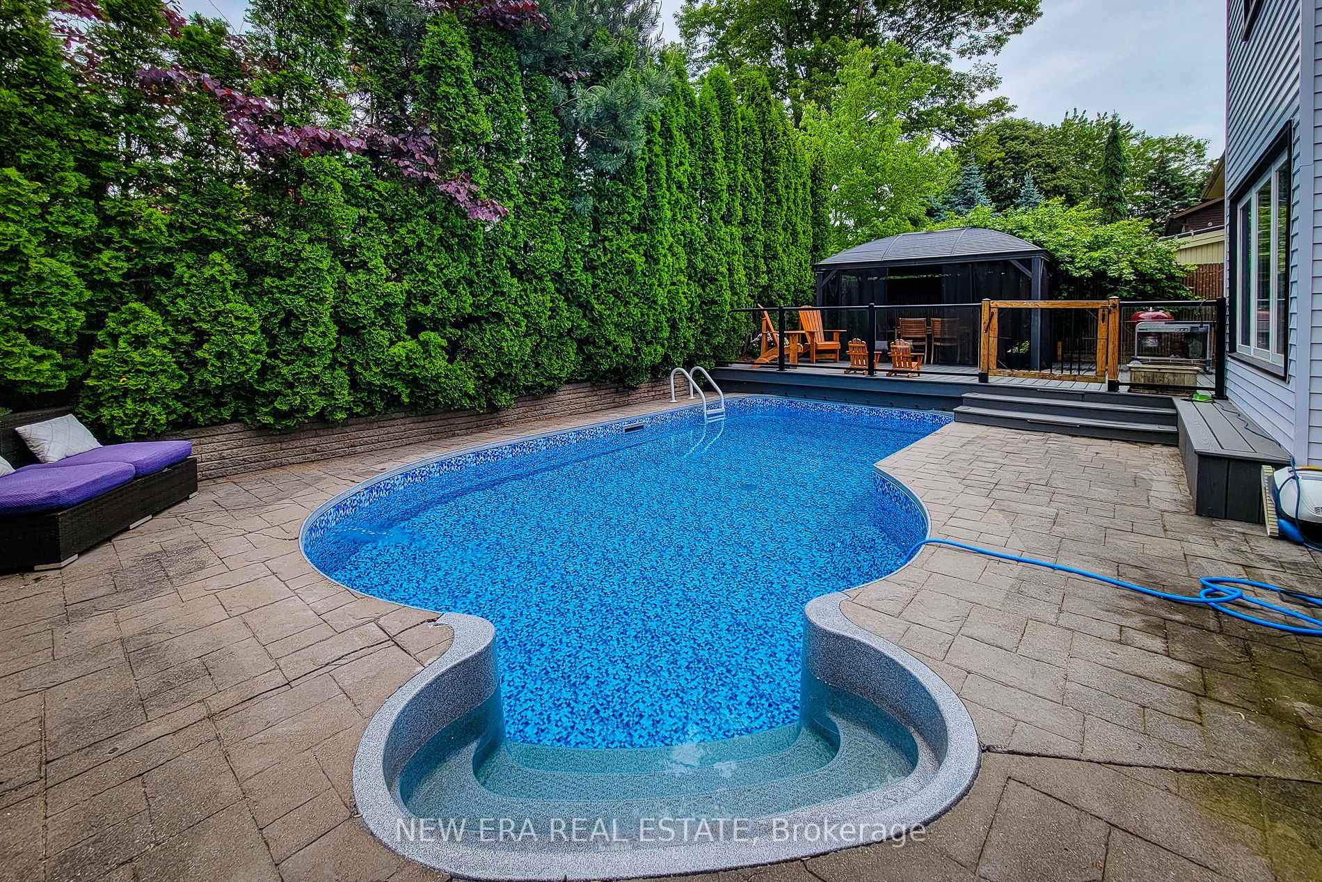 Photo 6 of 29 Woodside Square, Pelham, Fonthill — HOMEH