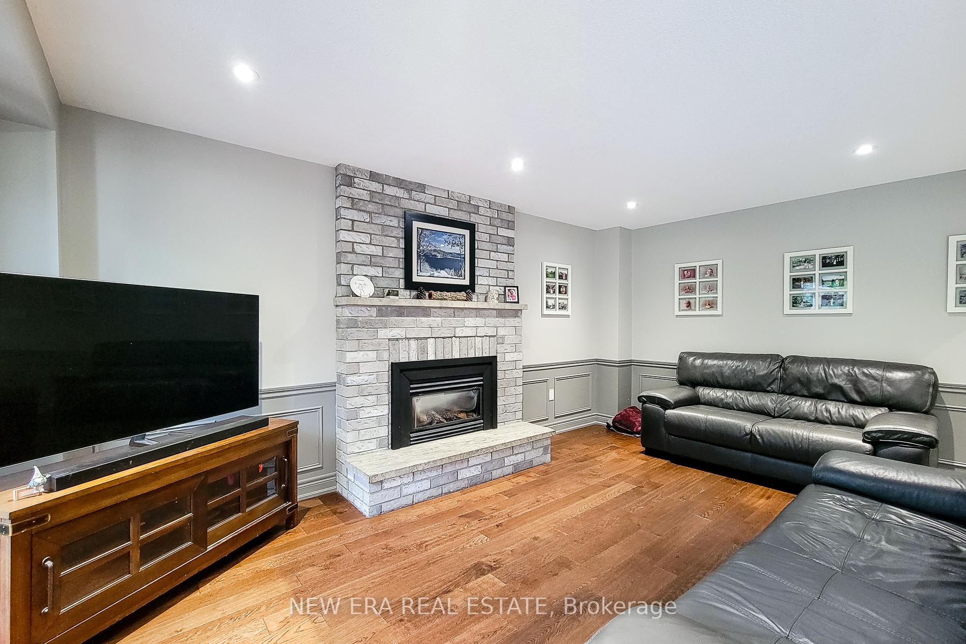 Photo 16 of 29 Woodside Square, Pelham, Fonthill — HOMEH