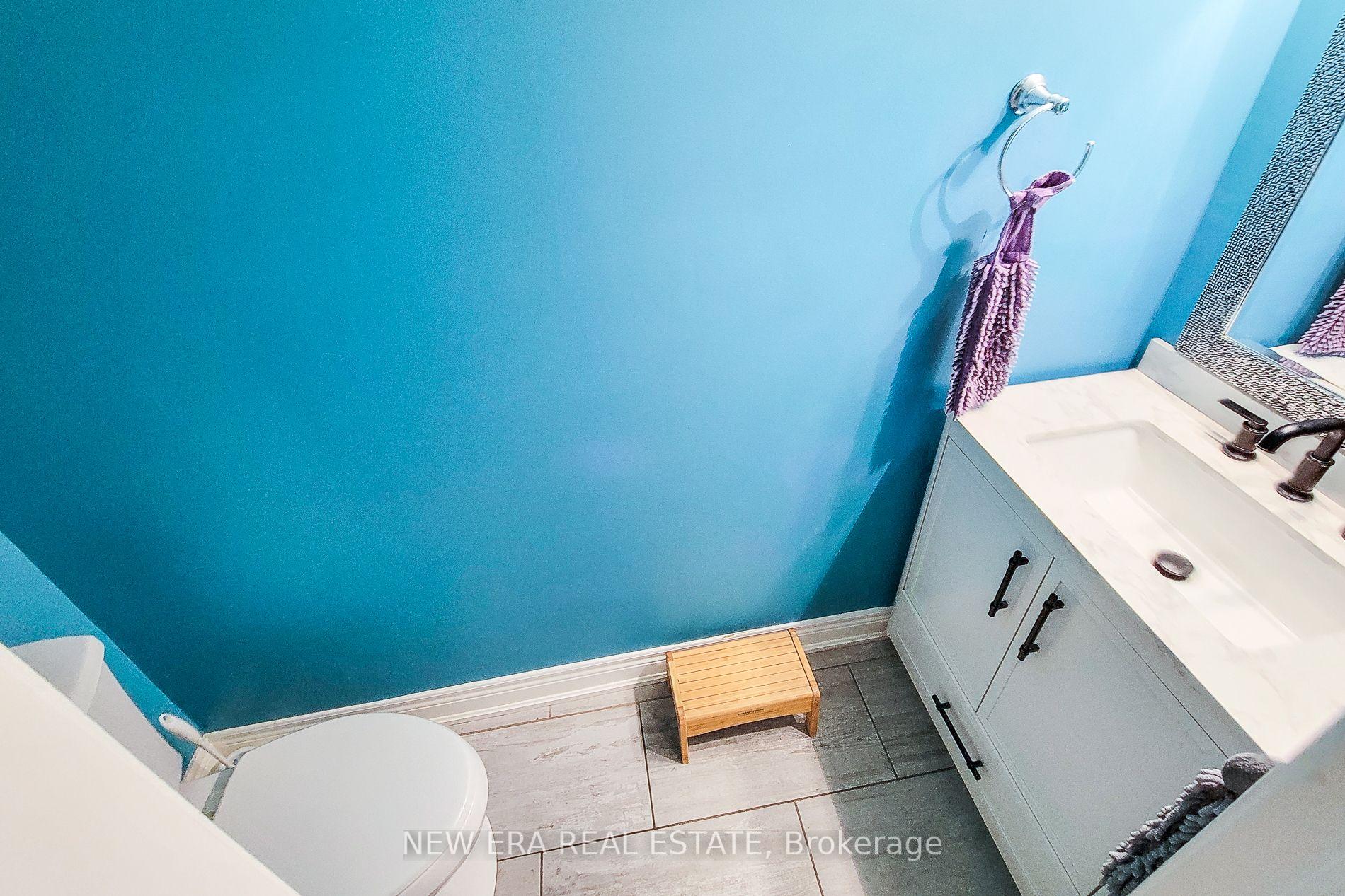 Photo 30 of 29 Woodside Square, Pelham, Fonthill — HOMEH