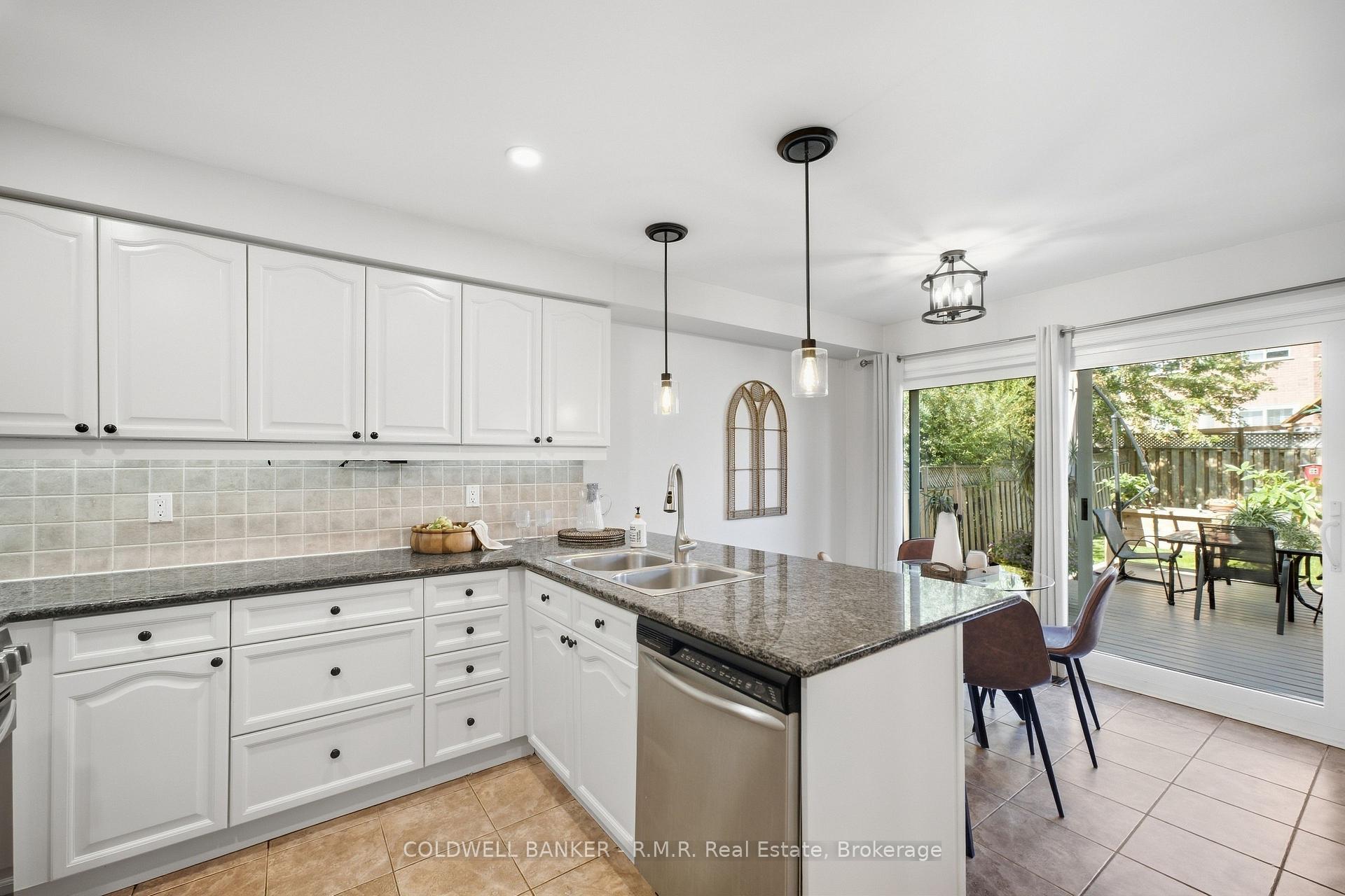 Photo 10 of 6 Merchants Avenue, Whitby, Williamsburg — HOMEH