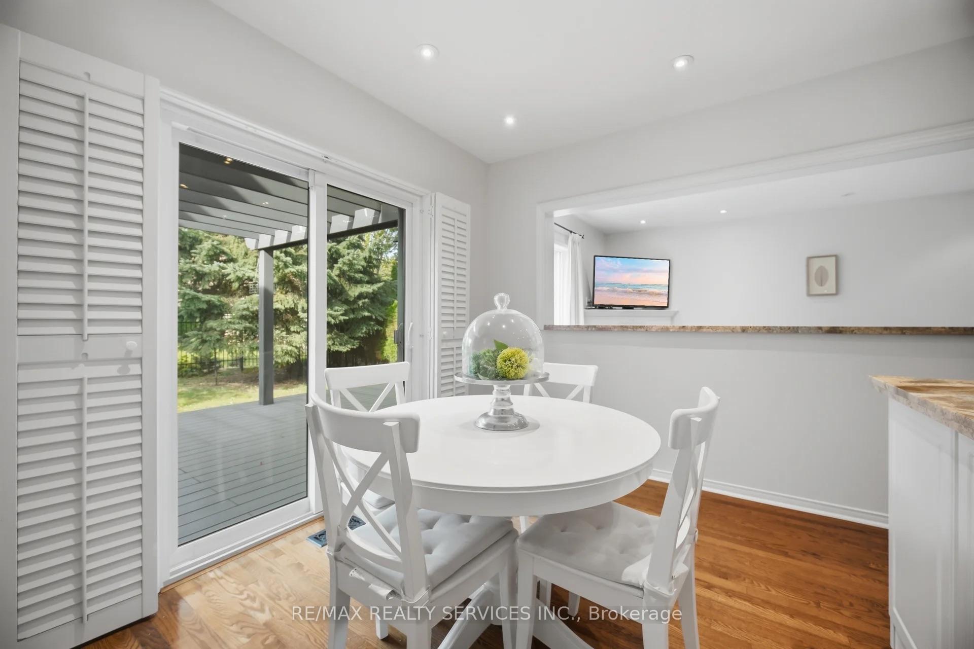 Photo 12 of 582 Plantation Gate, Newmarket, Summerhill Estates — HOMEH