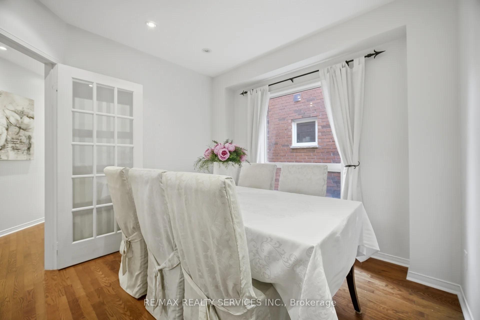 Photo 17 of 582 Plantation Gate, Newmarket, Summerhill Estates — HOMEH