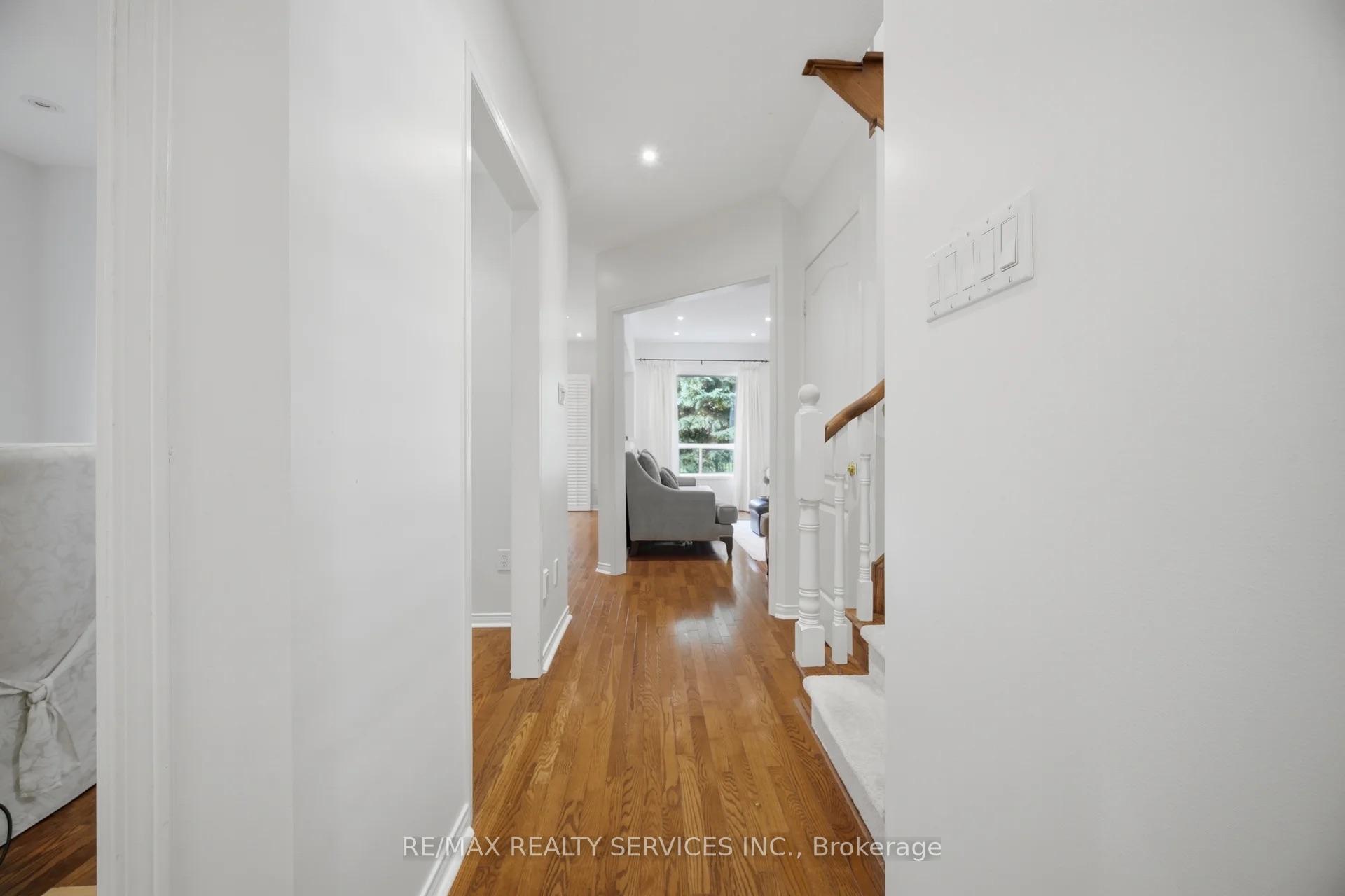 Photo 19 of 582 Plantation Gate, Newmarket, Summerhill Estates — HOMEH