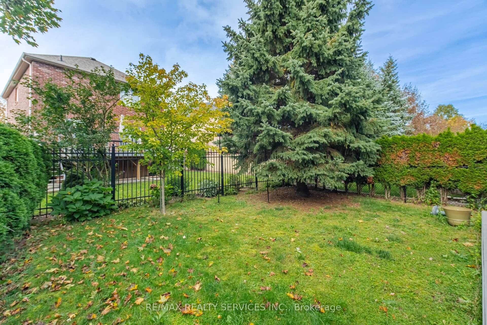 Photo 33 of 582 Plantation Gate, Newmarket, Summerhill Estates — HOMEH
